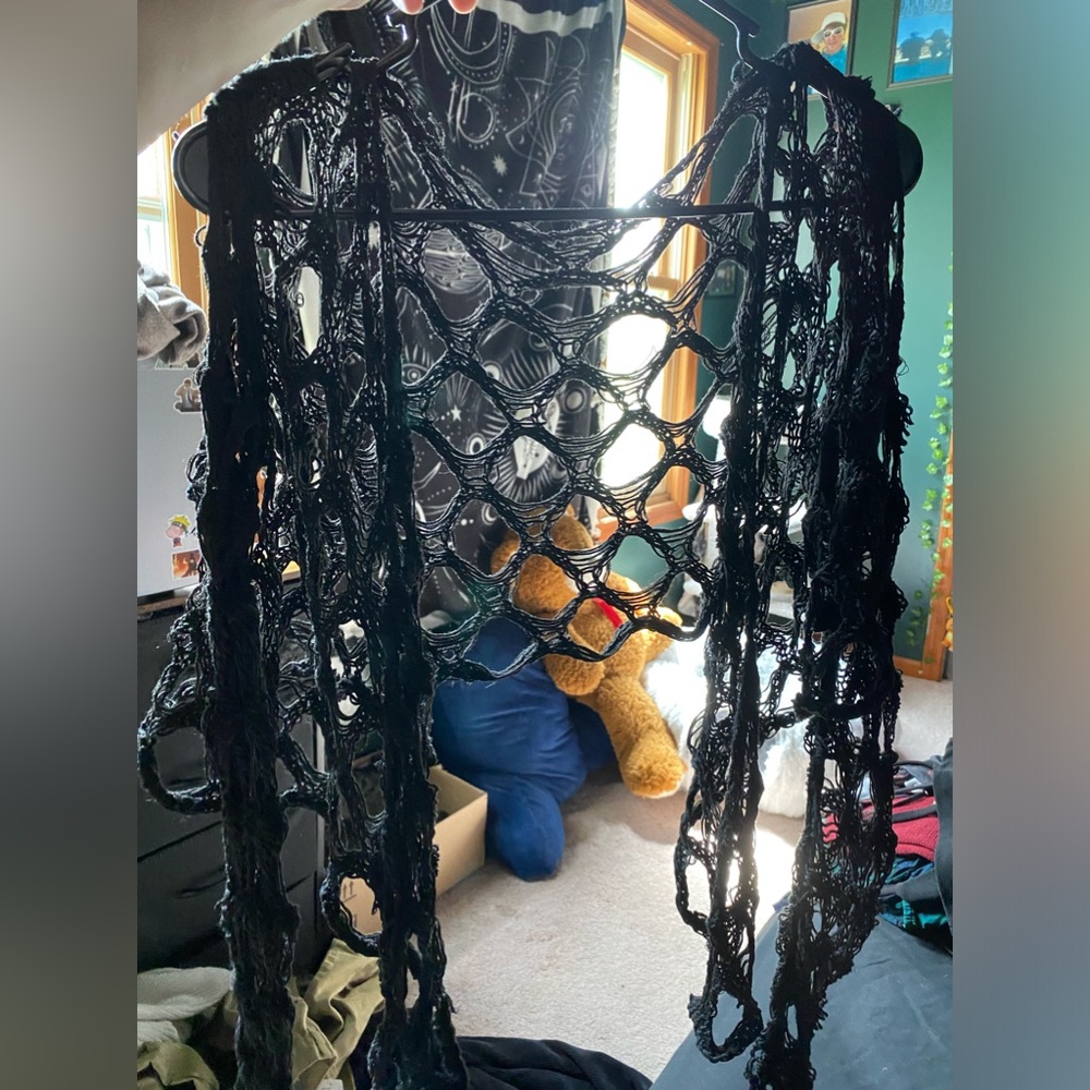 Black Criss Cross Knit Camisole; Size M; Perfect For Crop Tops